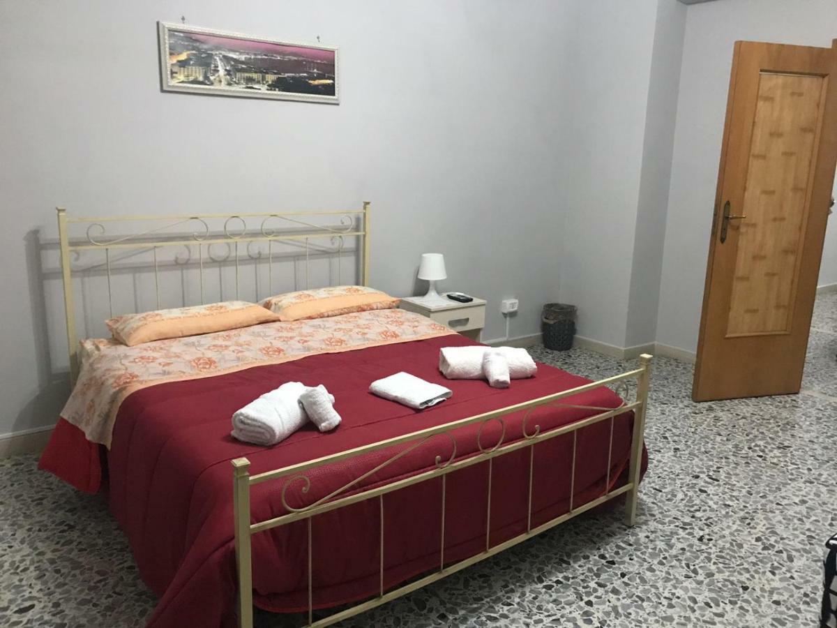 Апартаменты La Casa Del Re Borbone Неаполь Экстерьер фото